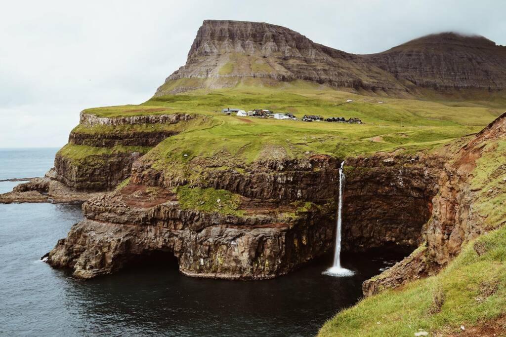 Mulafossur Cottage No 3 By Famous Waterfall In Gasadalur Екстериор снимка