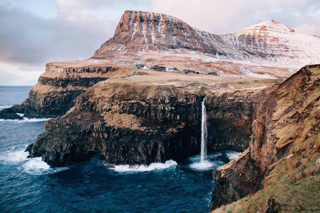 Mulafossur Cottage No 3 By Famous Waterfall In Gasadalur Екстериор снимка